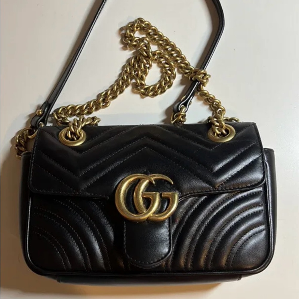 GUCCI GG Marmont Shoulder Bag Small black Leather original price $2550